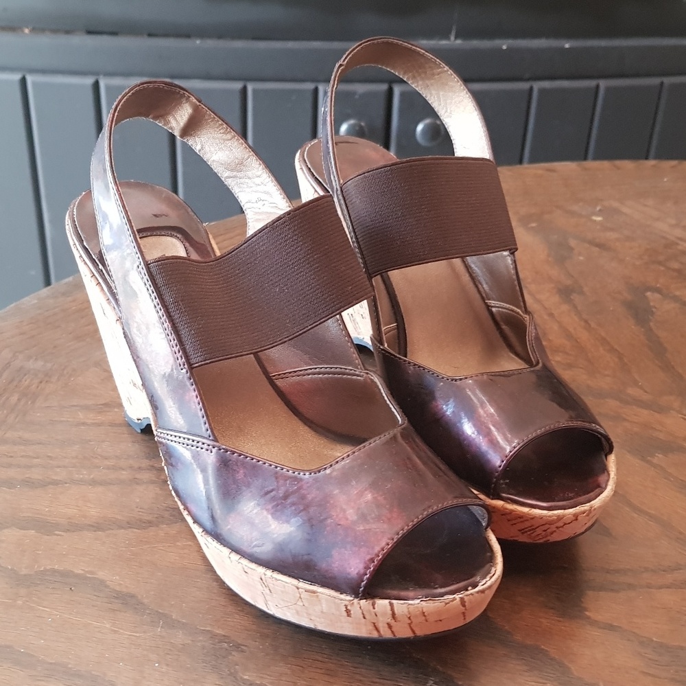 Vaneli cork wedge sz 6